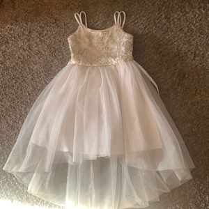 Girls dress